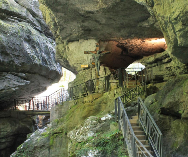 Pordenone: i borghi e le grotte di Pradis