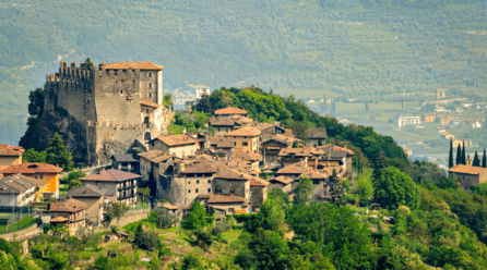 Tour tra i grandi castelli