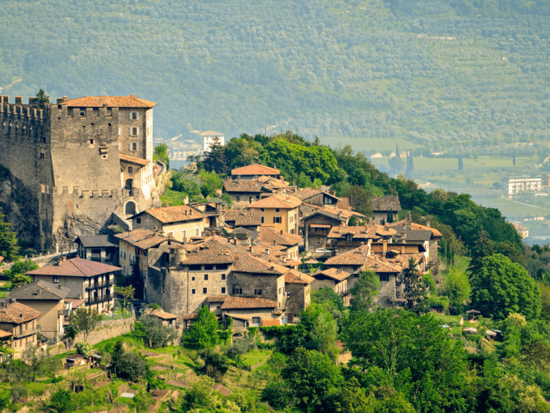 Tour tra i grandi castelli